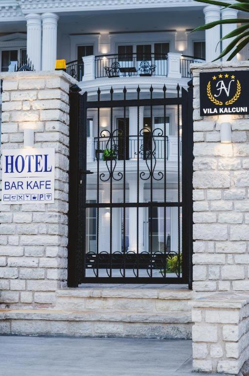 Hotel Vila Kalcuni Saranda Kültér fotó